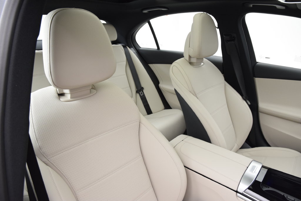 New 2026 Mercedes-Benz C 300 Sedan image 17