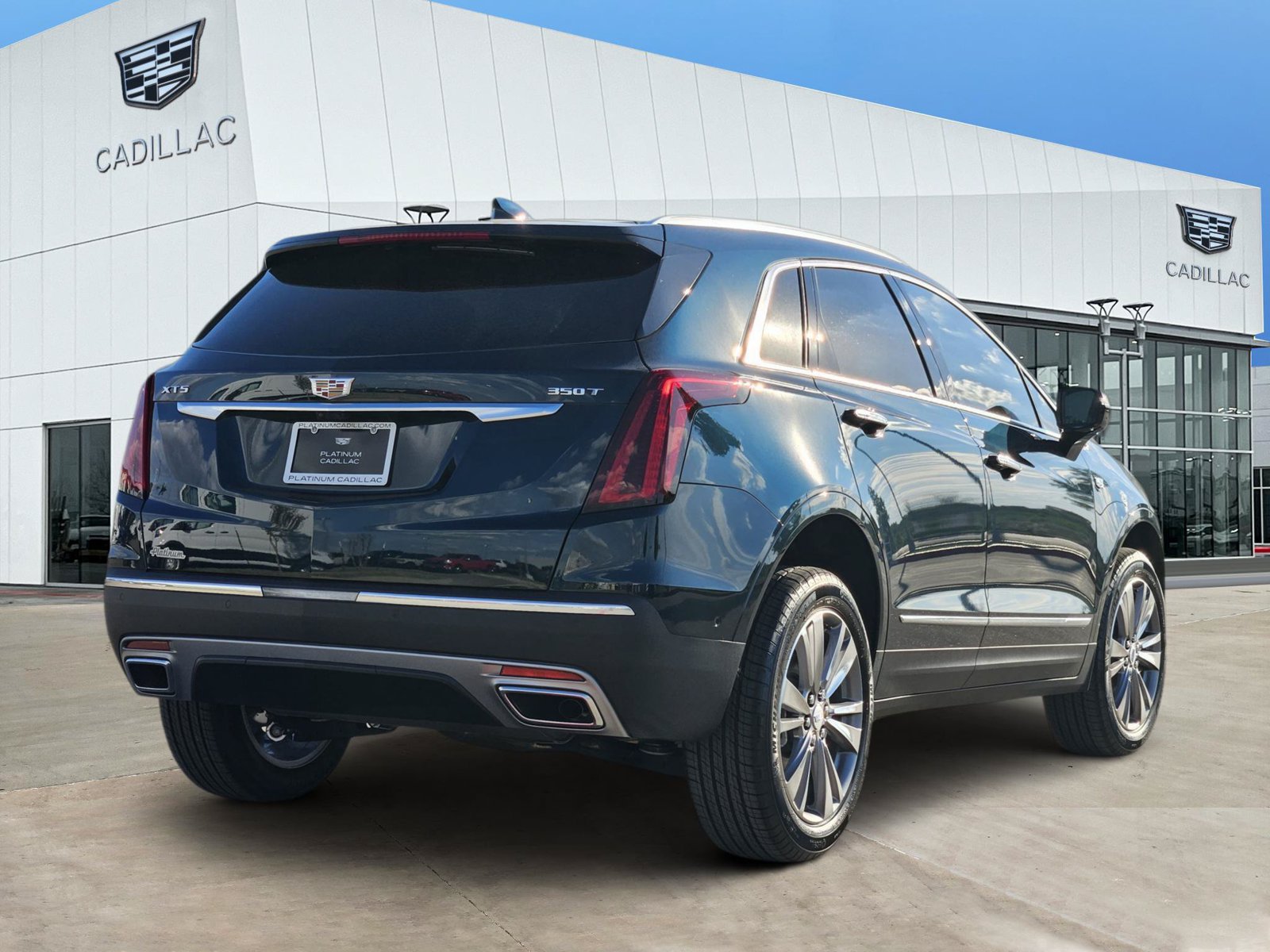 New 2026 Cadillac XT5 Premium Luxury w/ Driver Assist Package FWD image 5