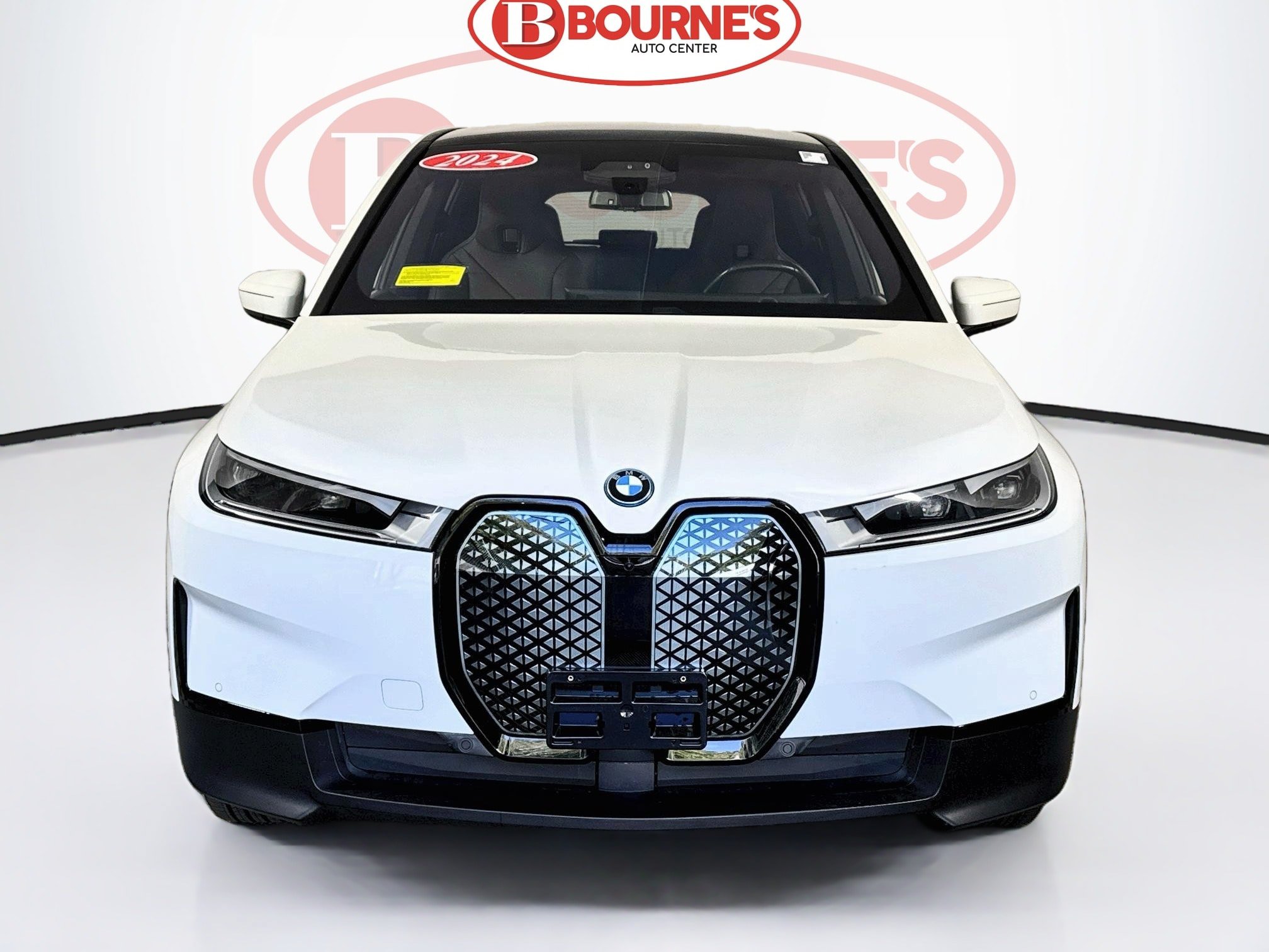 Used 2024 BMW iX xDrive50 AWD/4WD image 7