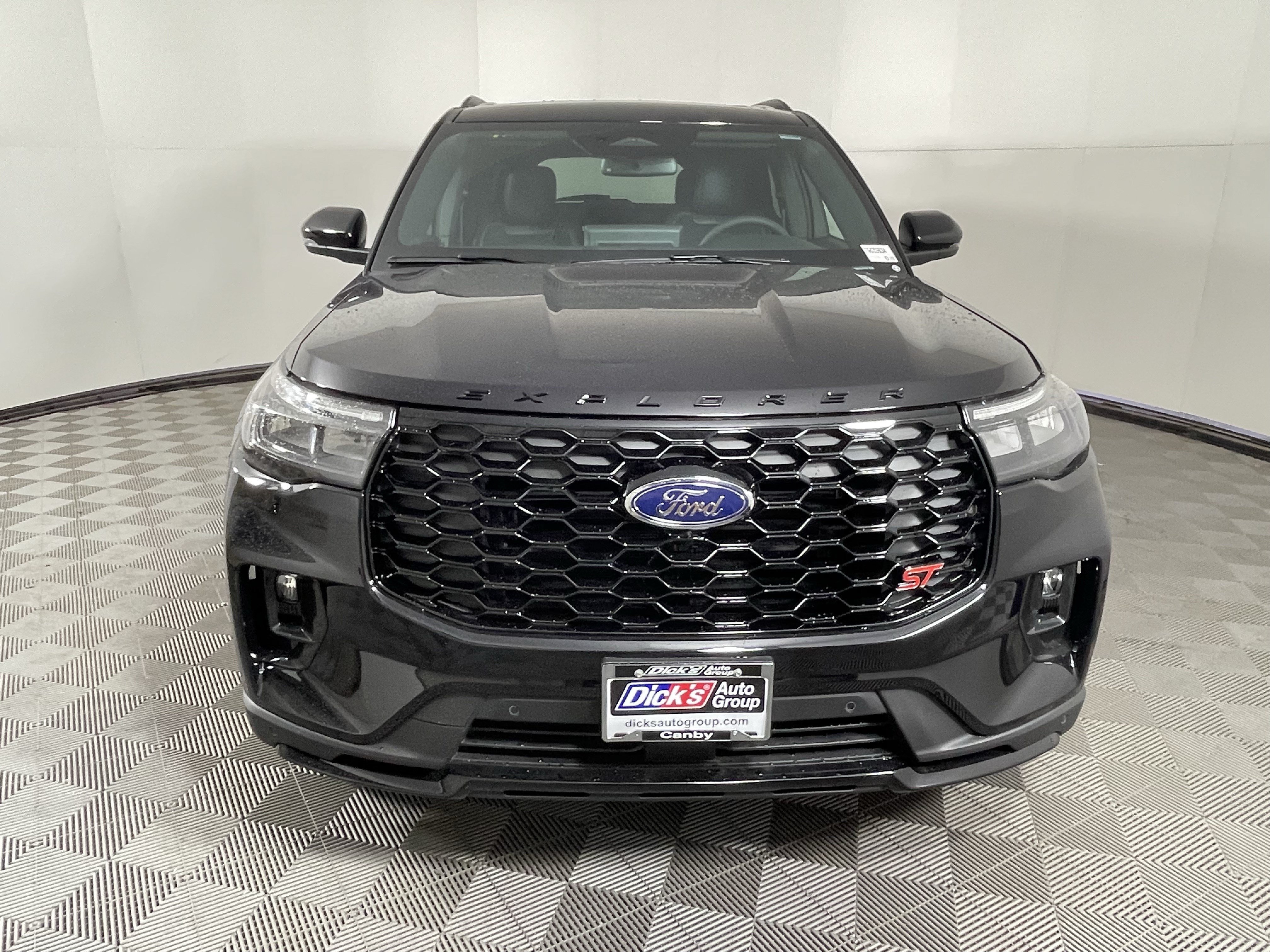 New 2026 Ford Explorer ST AWD/4WD image 8