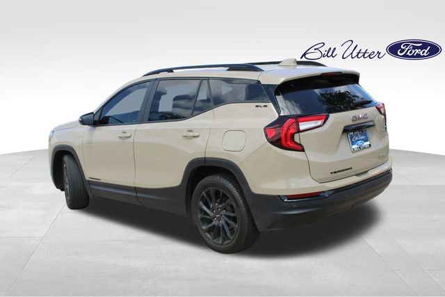 Used 2023 GMC Terrain SLE w/ Elevation Edition FWD image 7
