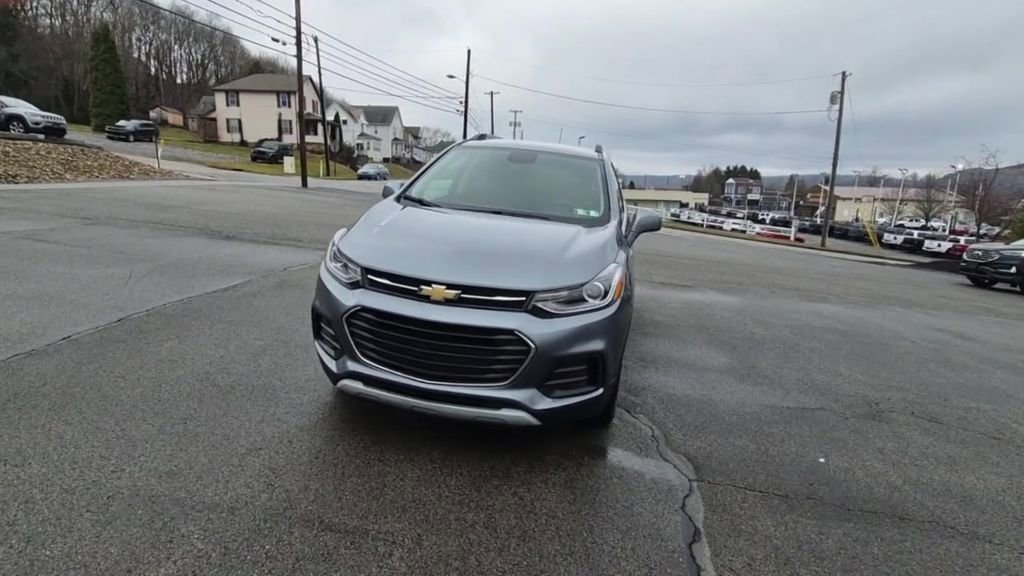 Used 2019 Chevrolet Trax LT w/ LT Convenience Package image 4