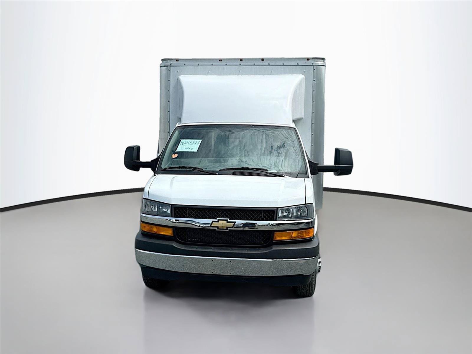 New 2024 Chevrolet Express 4500 w/ Power Convenience Package RWD image 2
