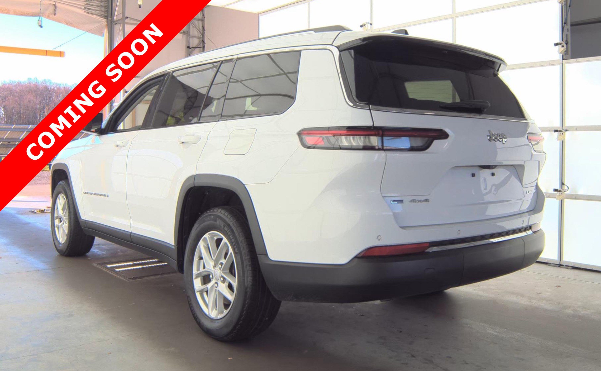 Used 2022 Jeep Grand Cherokee L Laredo w/ Luxury Tech Group I image 5