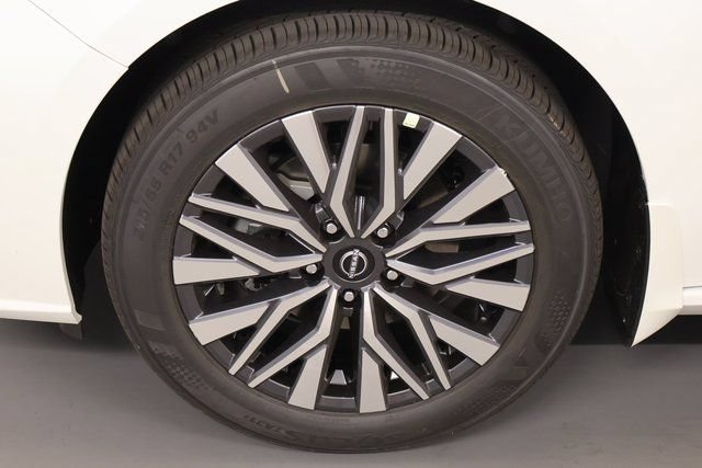 New 2026 Nissan Altima 2.5 SV AWD/4WD image 8