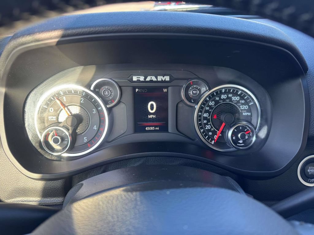 Used 2024 RAM 3500 Big Horn AWD/4WD image 18