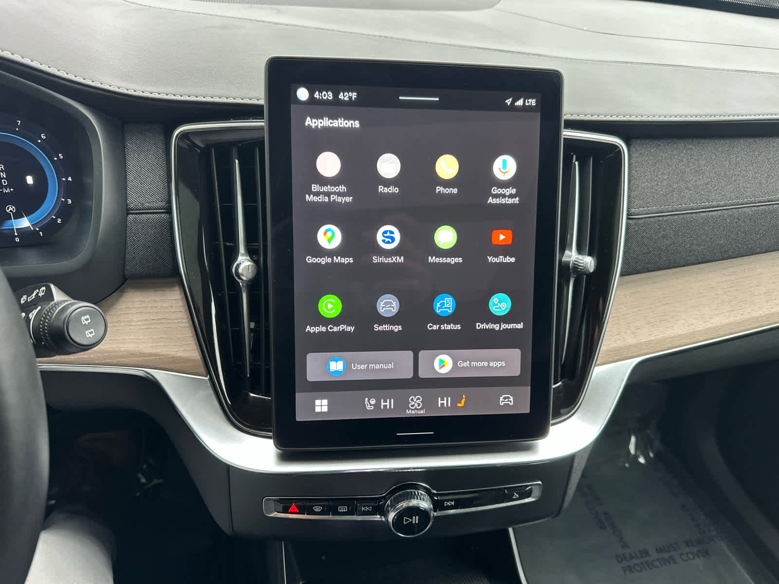 Certified 2025 Volvo XC90 B6 Plus image 20