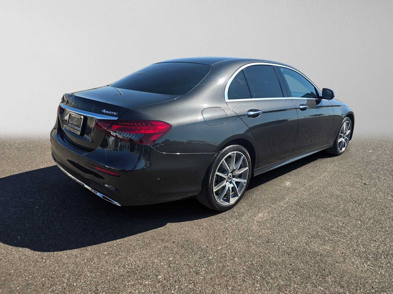 Used 2022 Mercedes-Benz E 450 4MATIC Sedan image 3