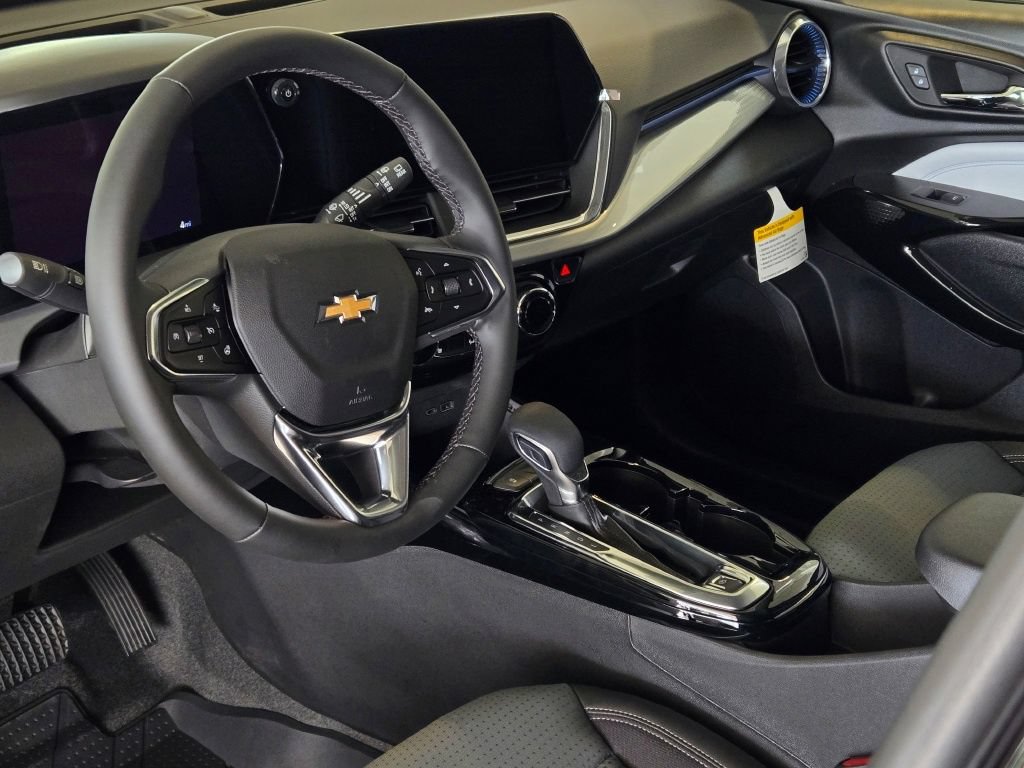 New 2026 Chevrolet Trax LT w/ Driver Confidence Package FWD image 22