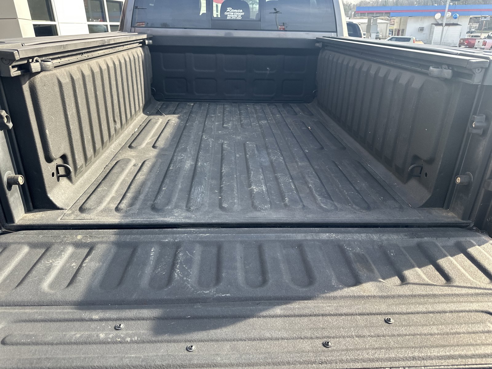 Used 2014 RAM 2500 Longhorn image 25