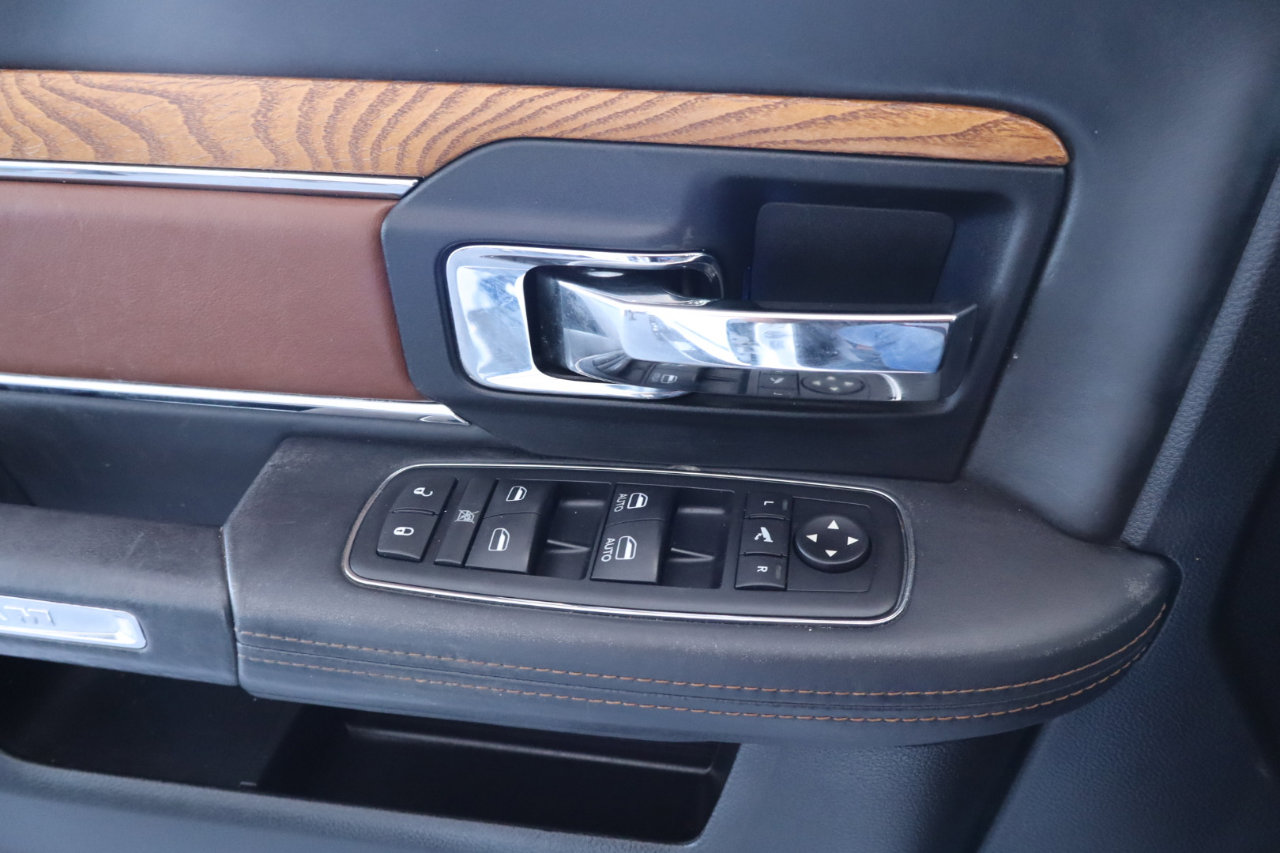 Used 2016 RAM 2500 Longhorn w/ Snow Chief Group image 32