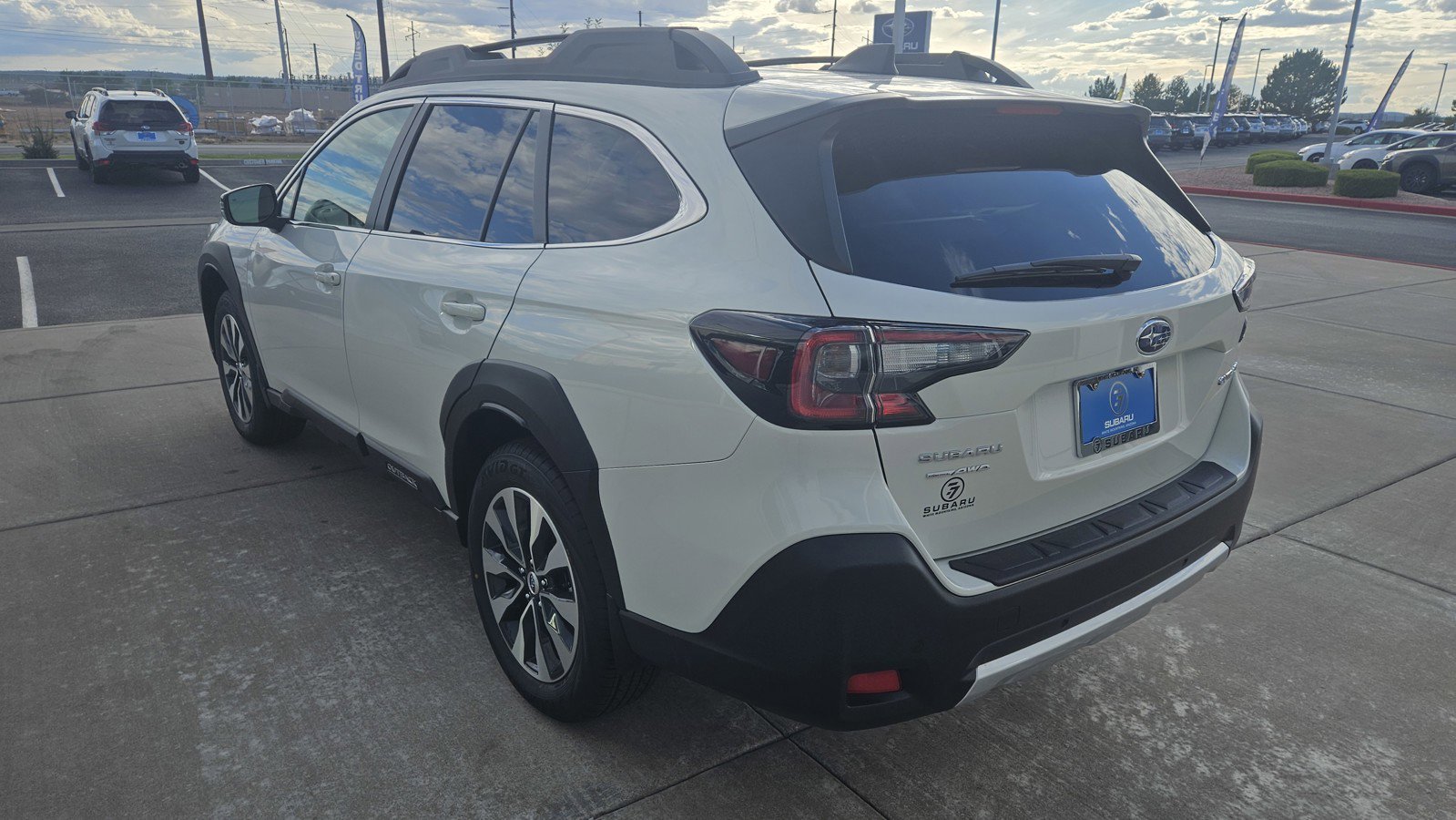 New 2025 Subaru Outback Limited image 23