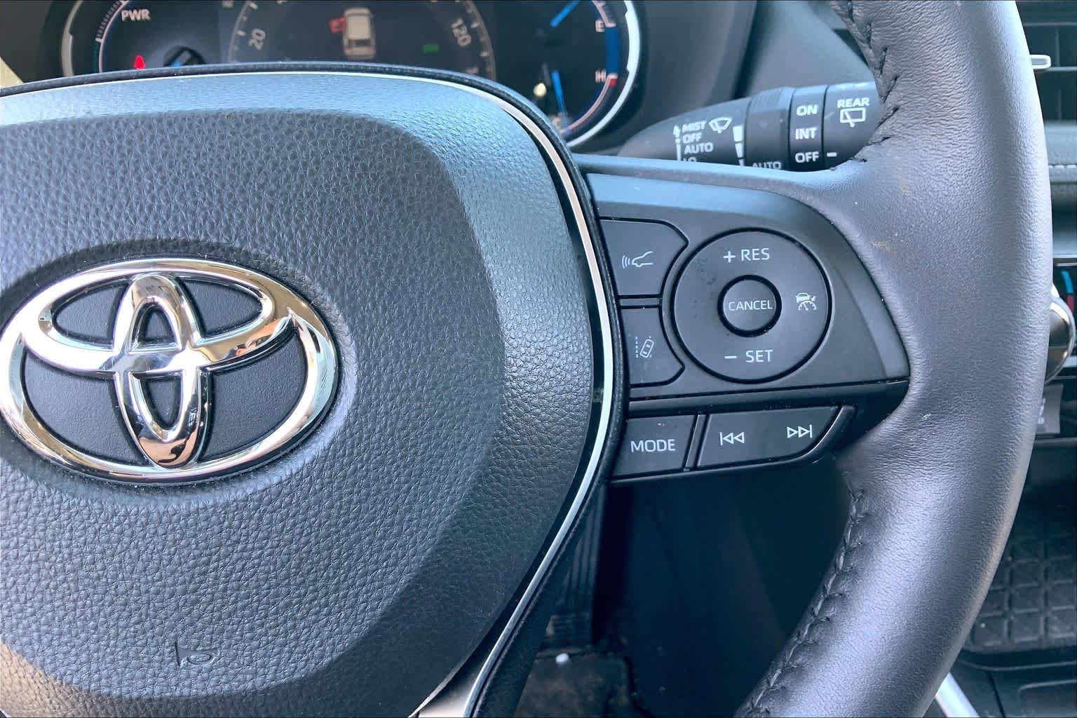 Used 2024 Toyota RAV4 XLE Premium w/ Weather Package AWD/4WD image 25