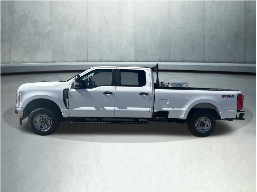 Used 2024 Ford F250 XL w/ FX4 Off-Road Package AWD/4WD image 2