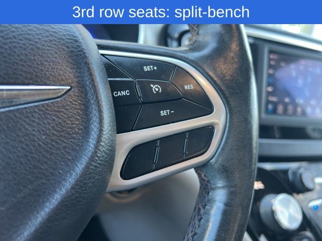 Used 2020 Chrysler Pacifica Touring-L w/ Tire & Wheel Group image 23