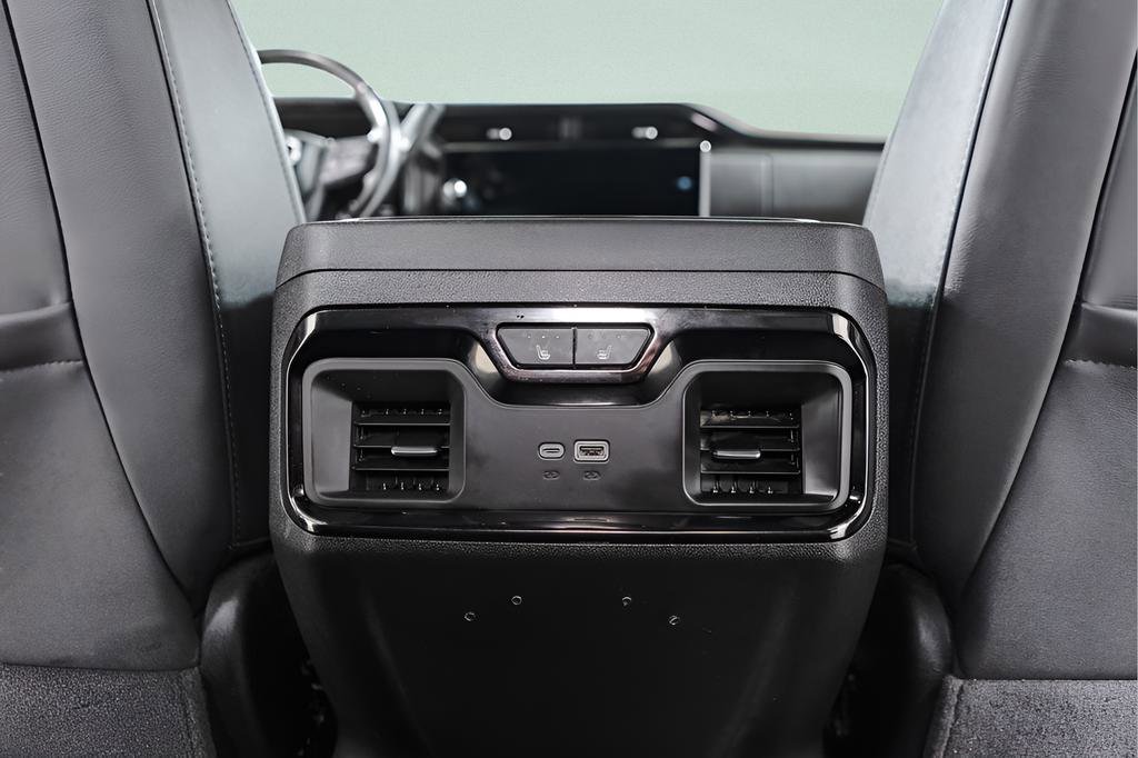 Used 2025 GMC Sierra 2500 AT4 w/ AT4 Premium Plus Package image 31