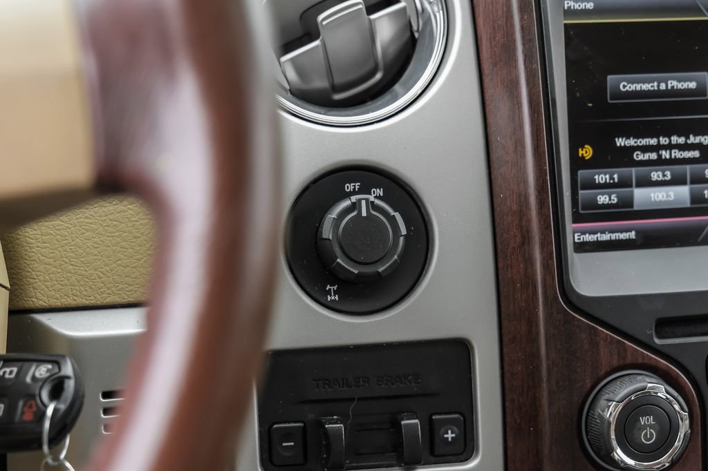 Used 2014 Ford F150 King Ranch w/ King Ranch Luxury Package RWD image 27