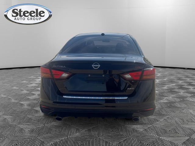 Used 2023 Nissan Altima 2.5 SR w/ SR Premium Package AWD/4WD image 4