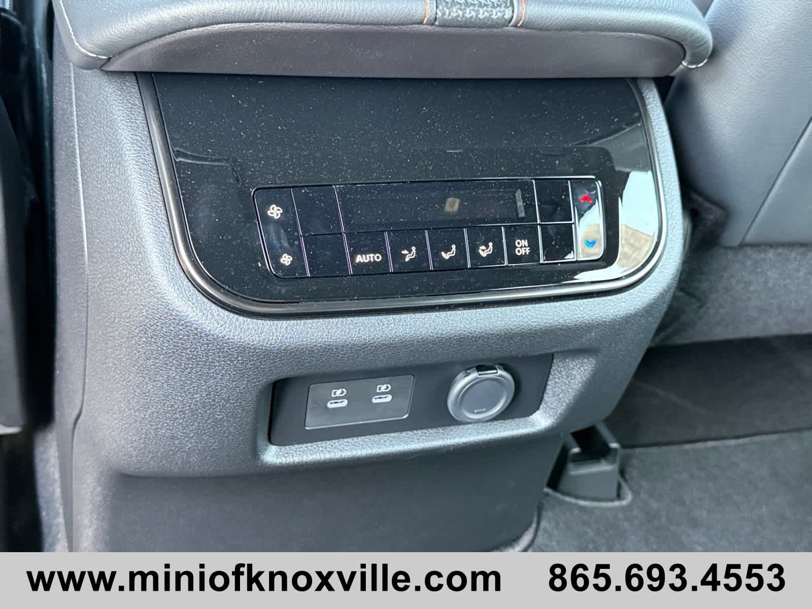 Used 2025 Nissan Armada PRO-4X AWD/4WD image 20