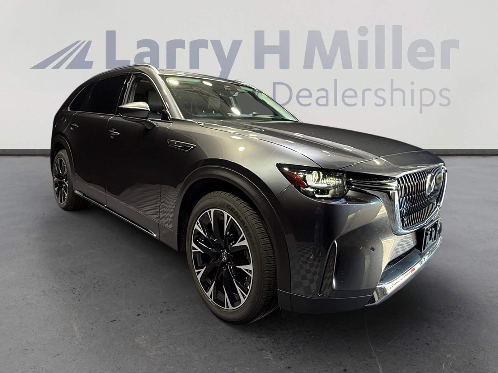 Used 2024 MAZDA CX-90 Plug-In Hybrid w/ Premium Pkg image 7