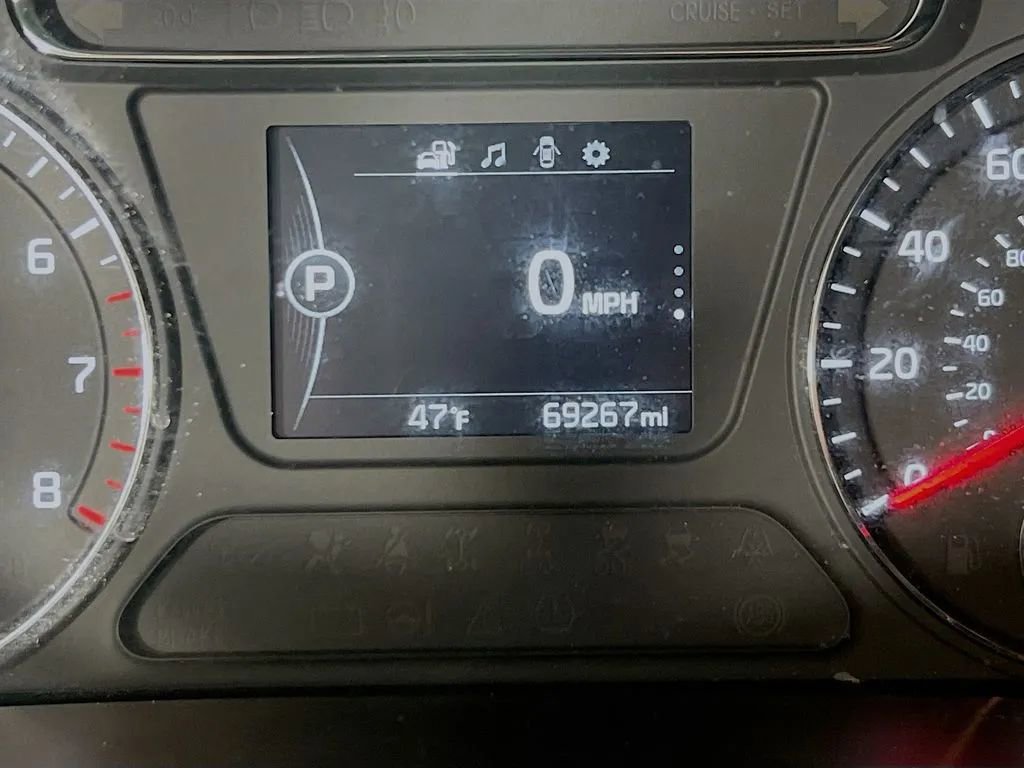 Used 2017 Kia Sorento EX image 13