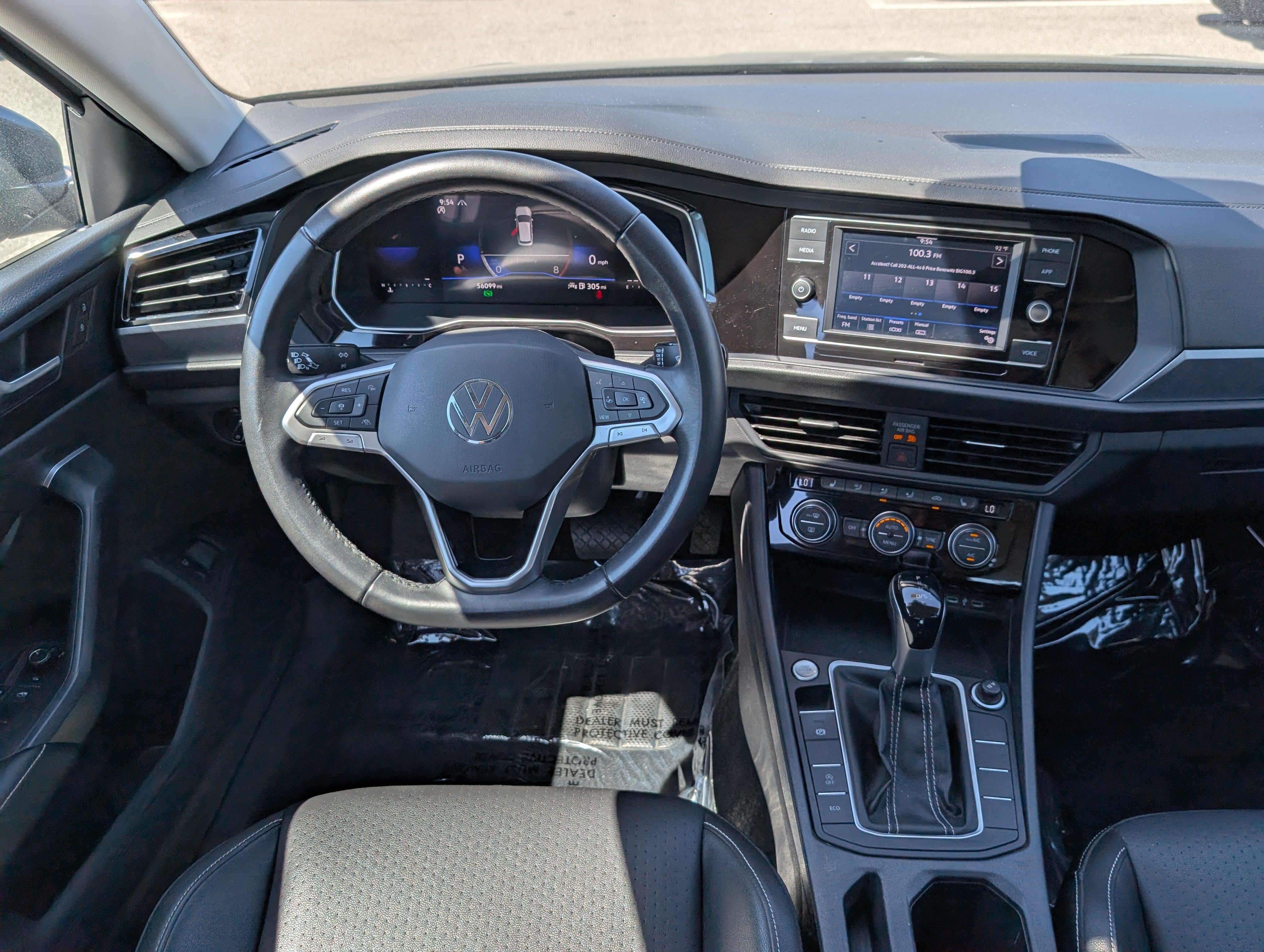 Used 2024 Volkswagen Jetta SE FWD image 14