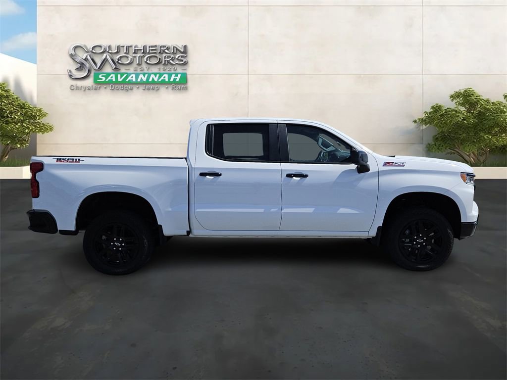 Used 2025 Chevrolet Silverado 1500 LT Trail Boss w/ Convenience Package II image 6