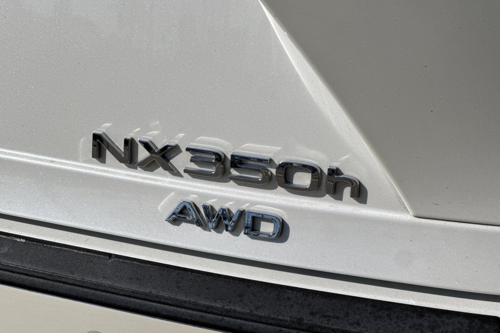 Used 2024 Lexus NX 350h AWD image 27