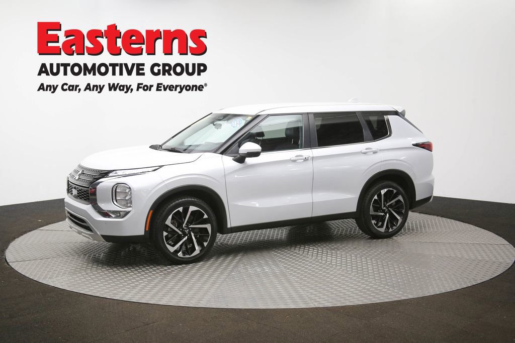 Used 2024 Mitsubishi Outlander SE image 58