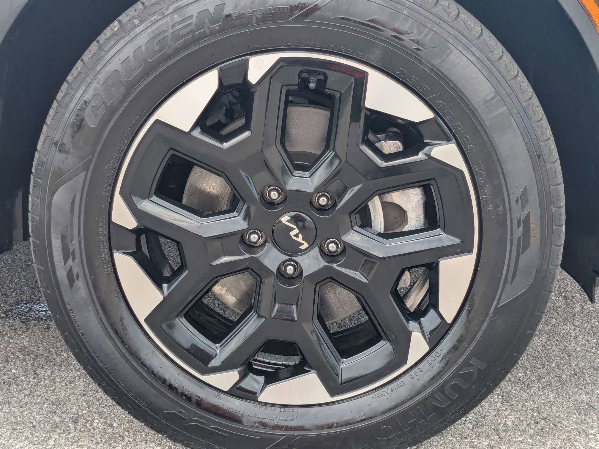 Certified 2025 Kia Sorento S AWD/4WD image 10