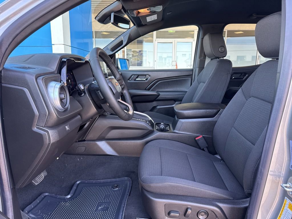 New 2026 Chevrolet Colorado LT image 15