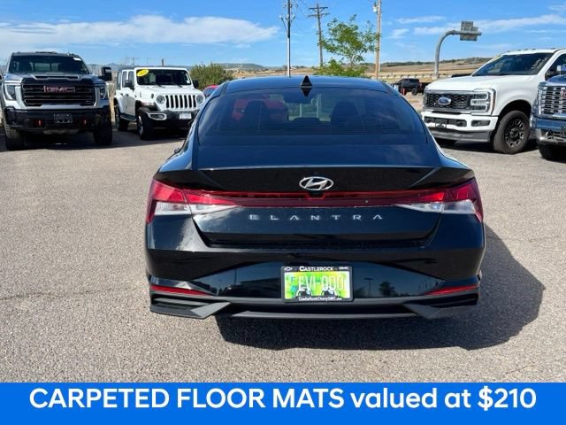 Used 2023 Hyundai Elantra SEL w/ Convenience Package FWD image 4