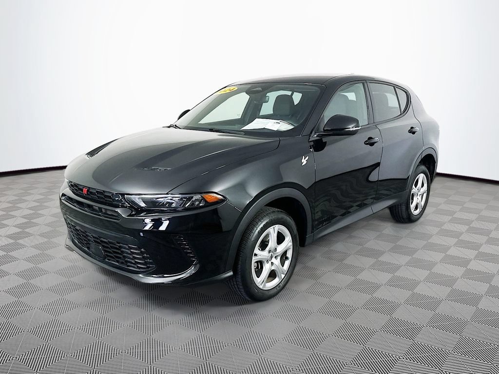 Certified 2024 Dodge Hornet GT w/ Cold Weather Group AWD/4WD image 5