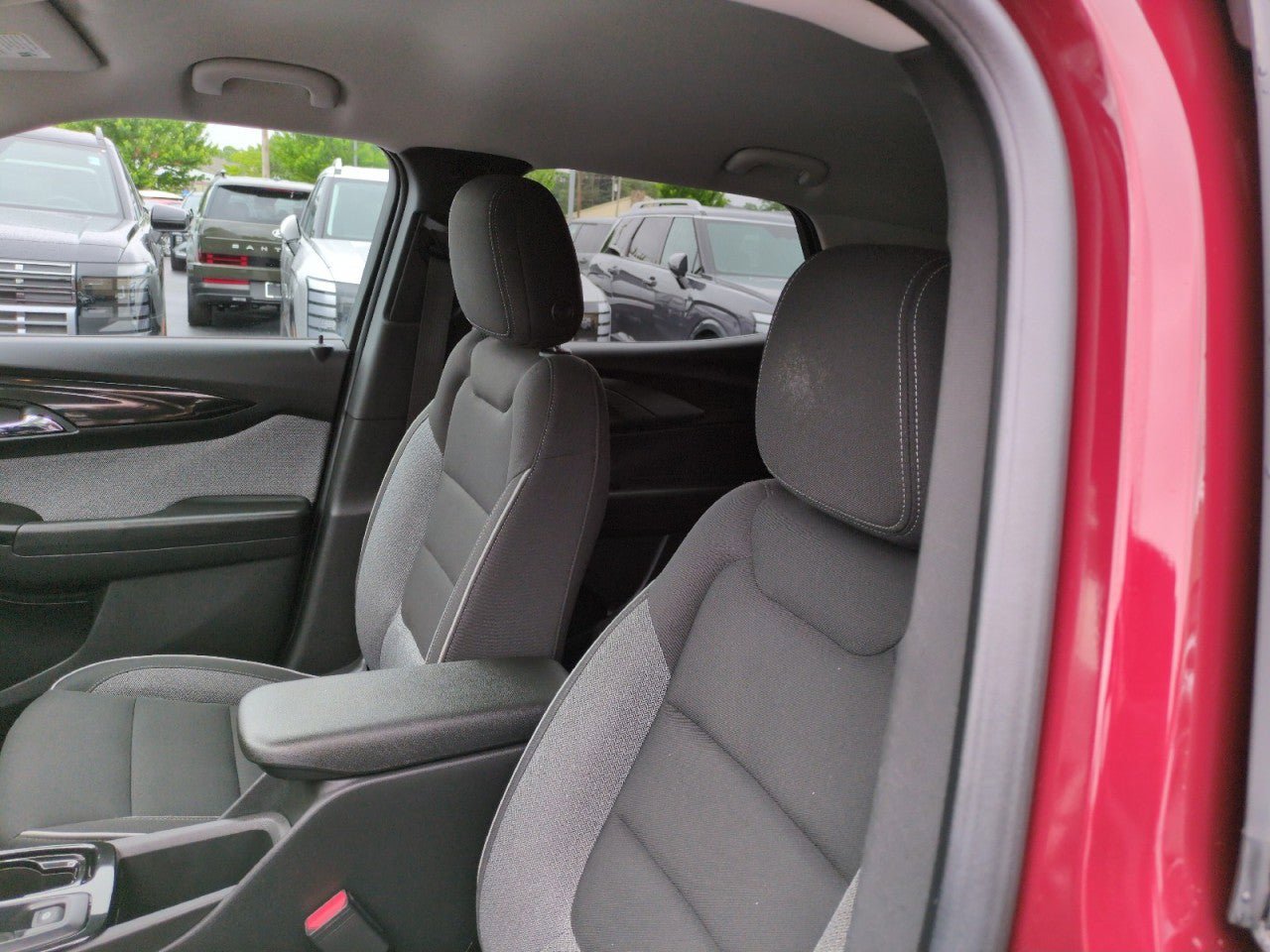 Used 2024 Chevrolet TrailBlazer LS w/ LS Convenience Package FWD image 18