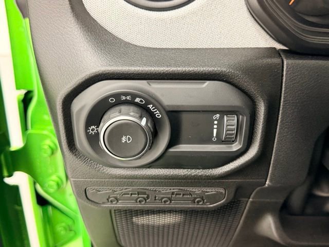 Used 2025 Jeep Wrangler Unlimited Sport AWD/4WD image 18