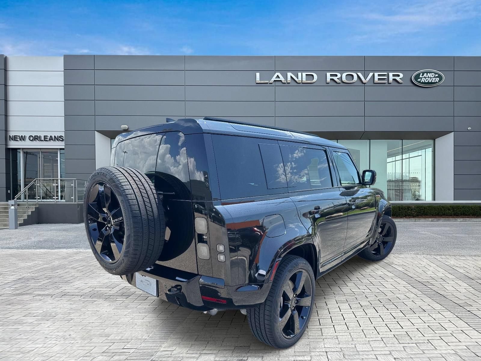 New 2026 Land Rover Defender 110 X-Dynamic SE AWD/4WD image 5
