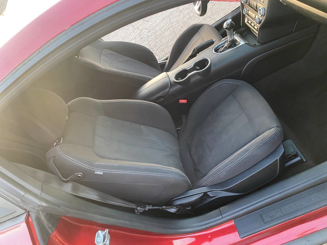 Used 2018 Ford Mustang Coupe RWD image 16