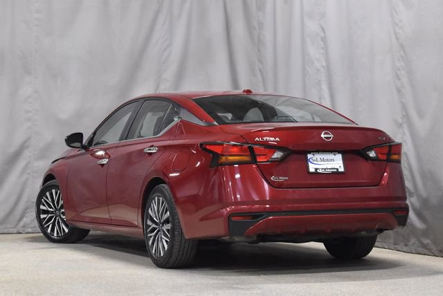 Used 2024 Nissan Altima 2.5 SV image 7