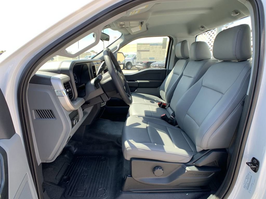 New 2025 Ford F350 XL w/ XL Chrome Package RWD image 17