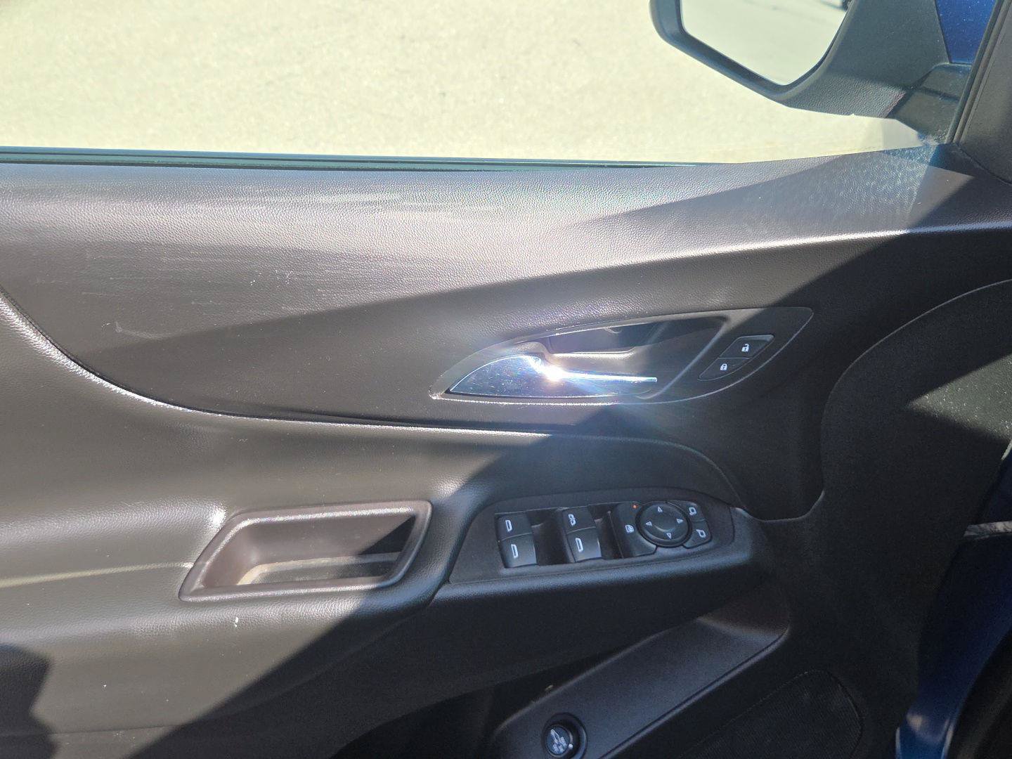 Used 2019 Chevrolet Equinox LT AWD/4WD image 16