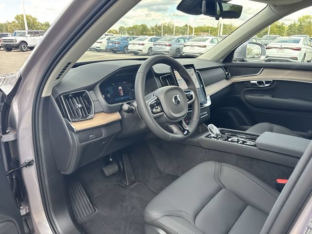 New 2026 Volvo XC90 B6 Core w/ Protection Package AWD/4WD image 10