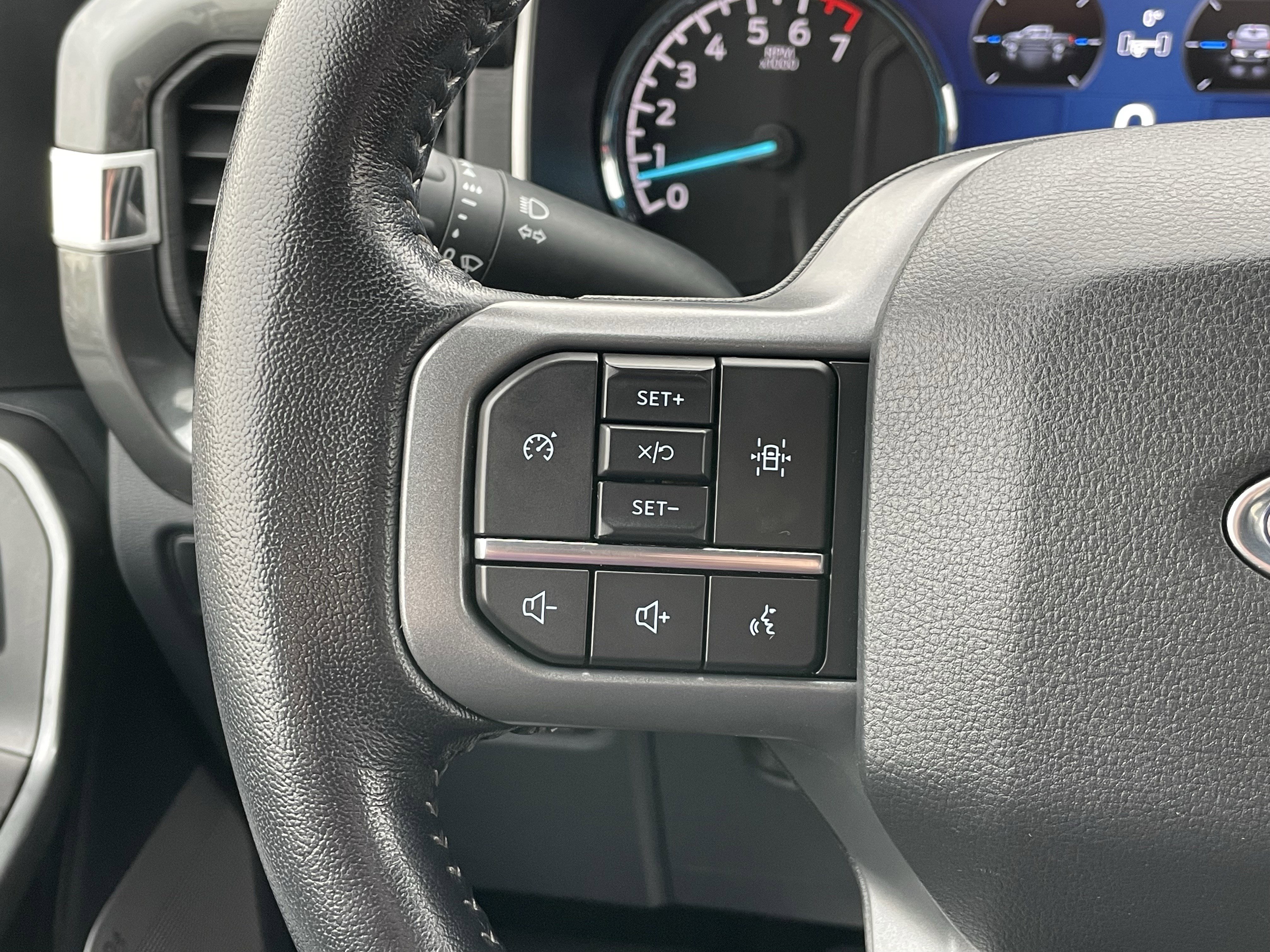 Used 2022 Ford F150 XLT w/ Equipment Group 302A High image 18