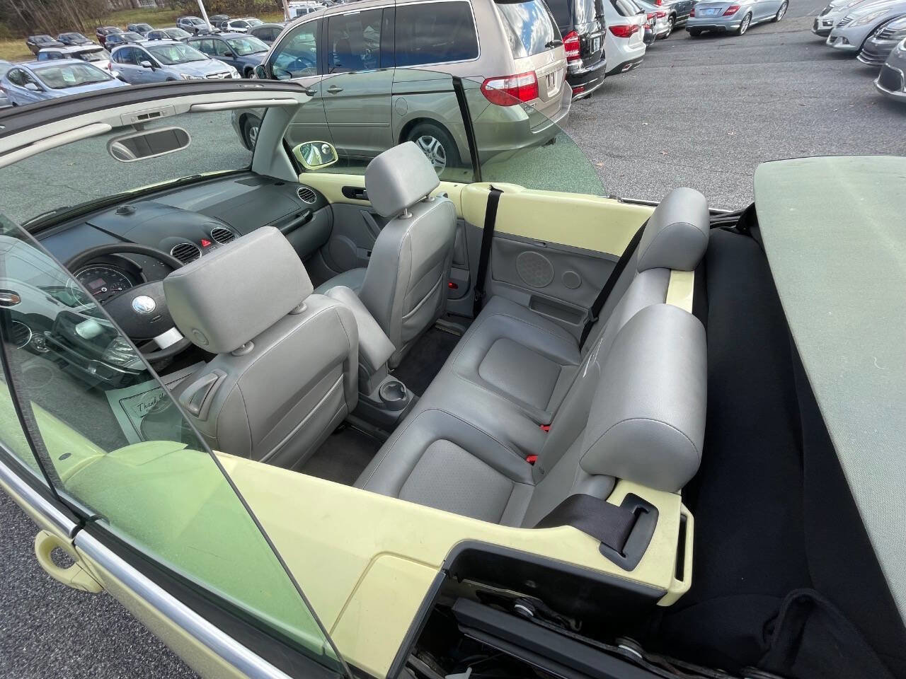 Used 2006 Volkswagen Beetle 2.5 PZEV 2dr Convertible (2.5L image 15