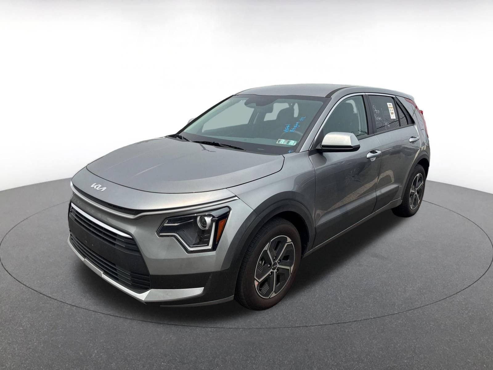 Used 2026 Kia Niro LX FWD image 5