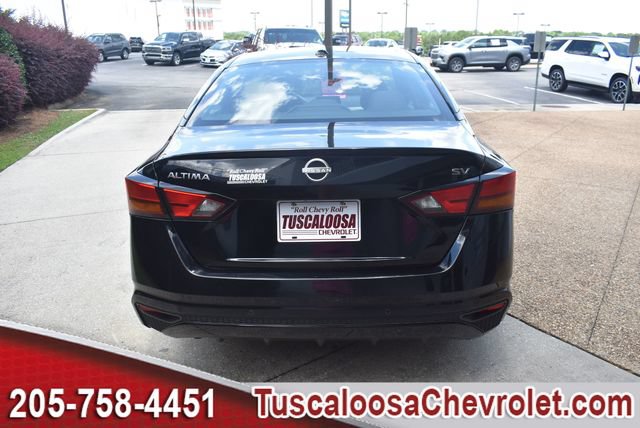 Used 2024 Nissan Altima 2.5 SV FWD image 8