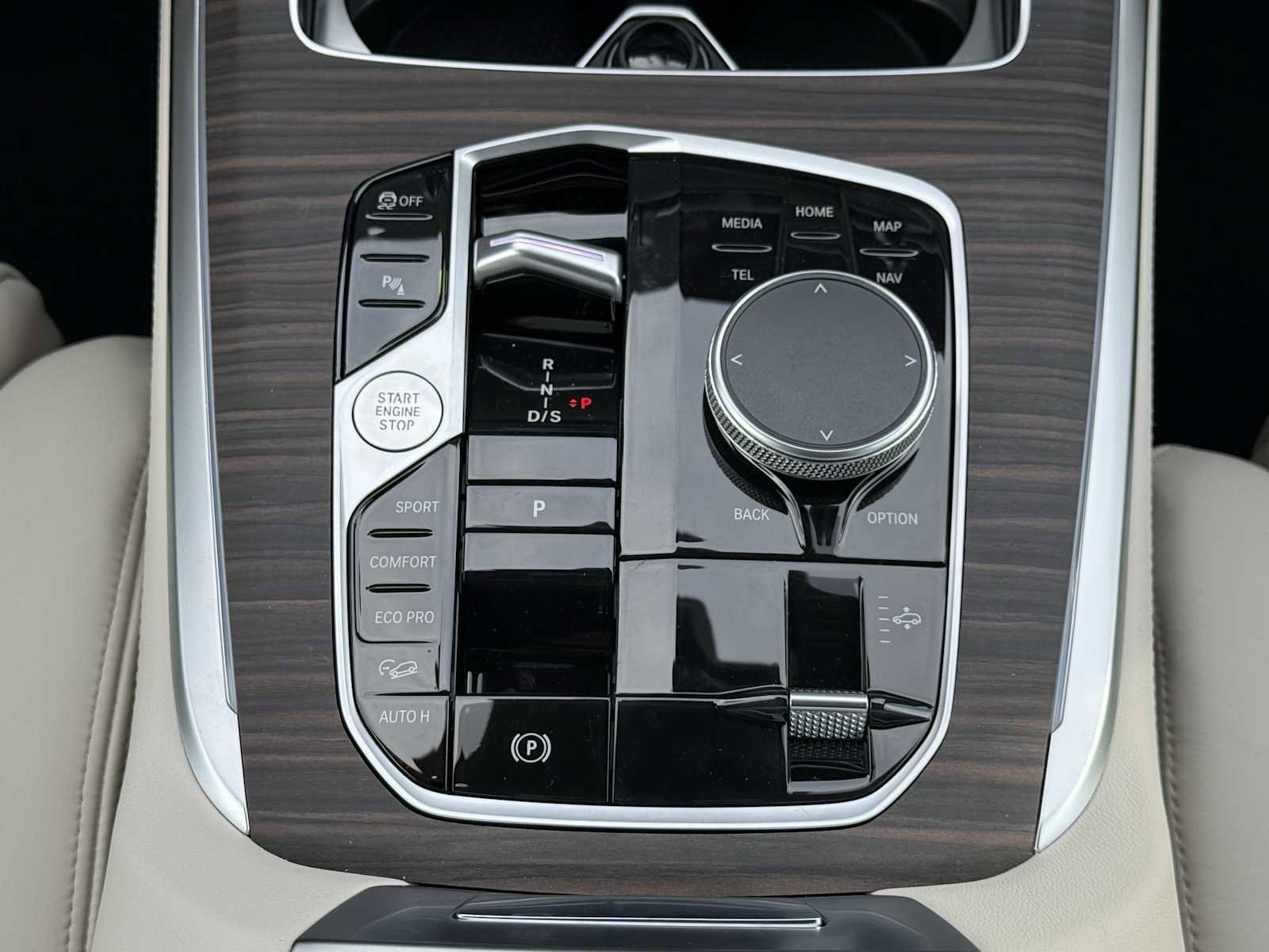 New 2026 BMW X7 xDrive40i image 19