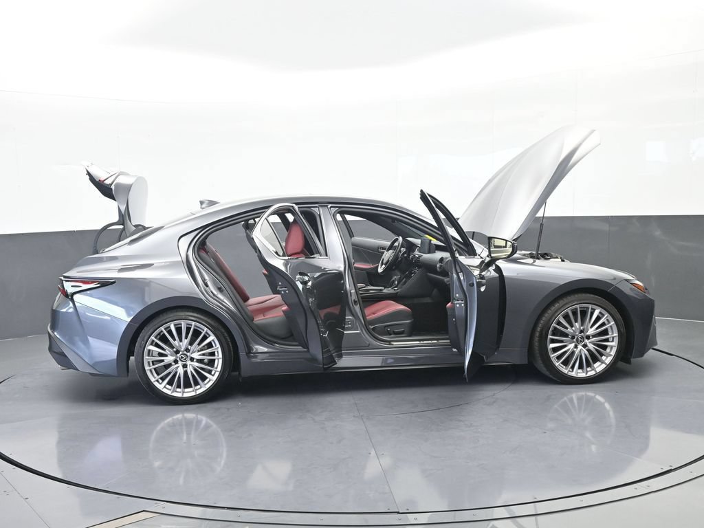 Used 2025 Lexus IS 300 w/ Premium Package RWD image 77