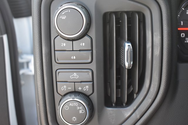 New 2026 Chevrolet Silverado 2500 W/T w/ Z71 Off-Road Package image 26