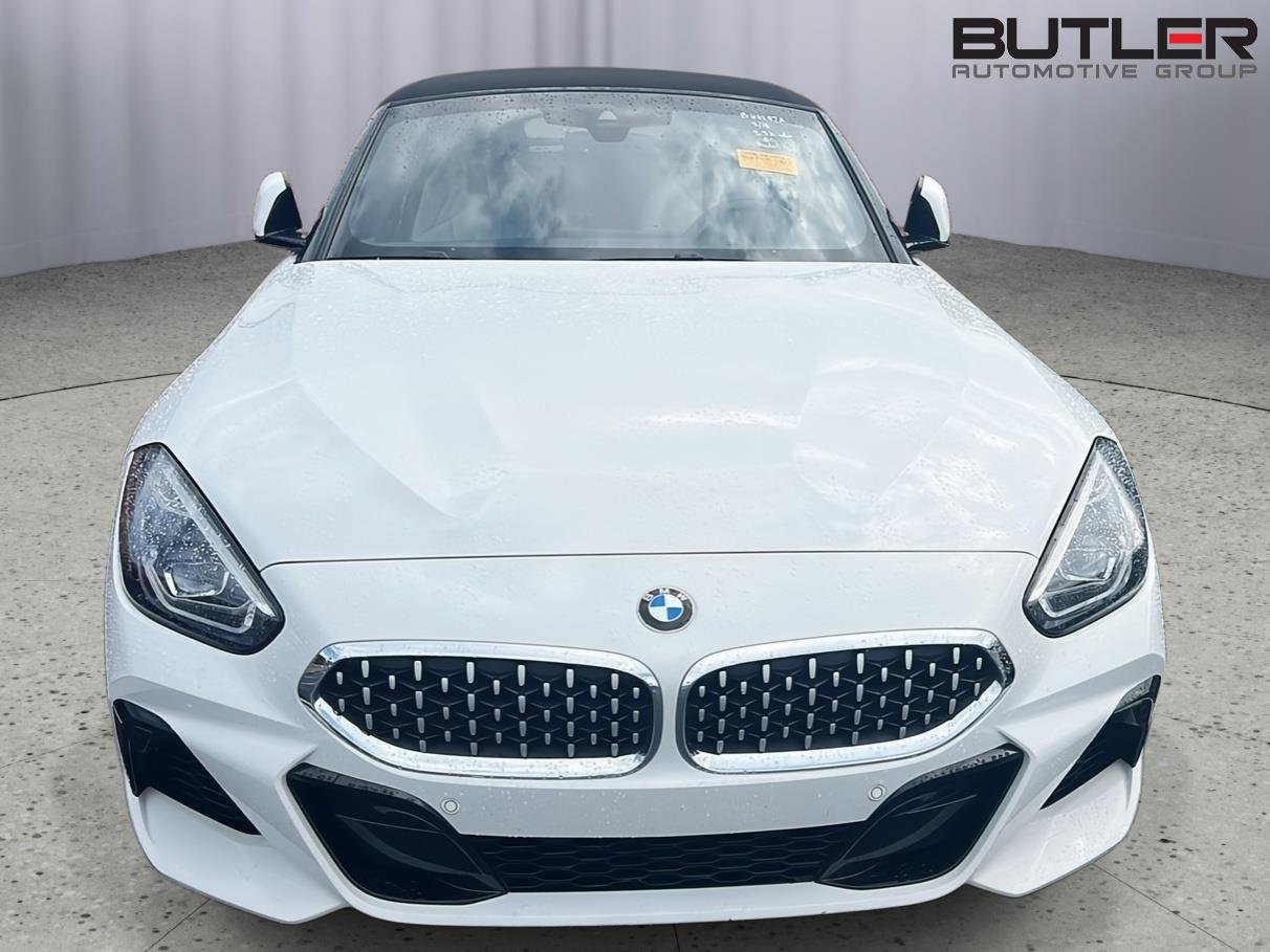 Used 2020 BMW Z4 sDrive30i w/ Executive Package image 4