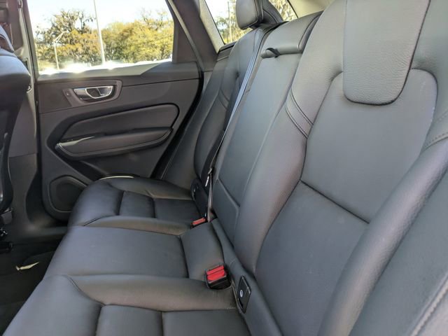 Used 2023 Volvo XC60 B5 Plus AWD/4WD image 19